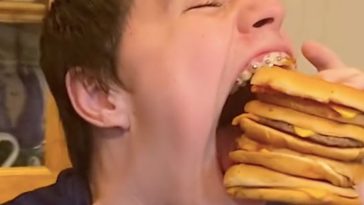 biggest mouth in world