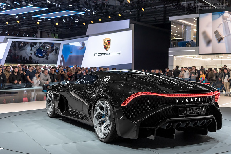 bugatti la voiture noire