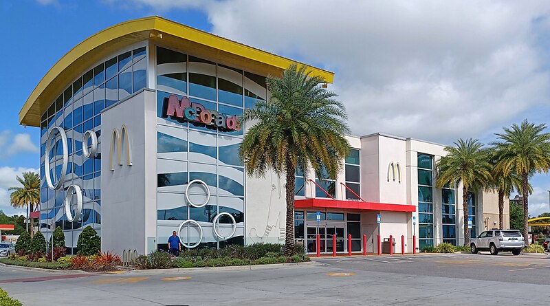 largest mcdonalds in world