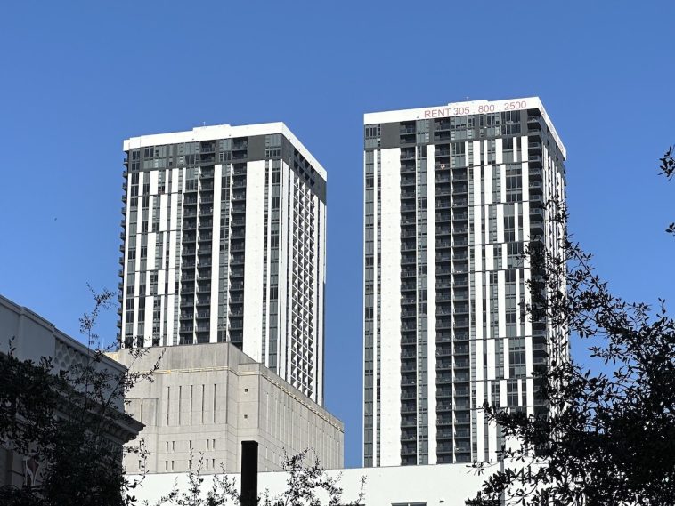 downtown 5th federal prison miami