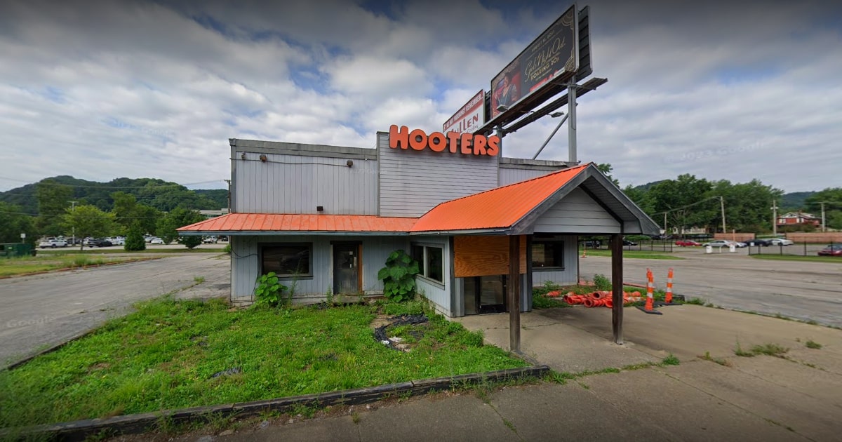 west virginia loses last hooters