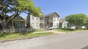 galveston tx naked man